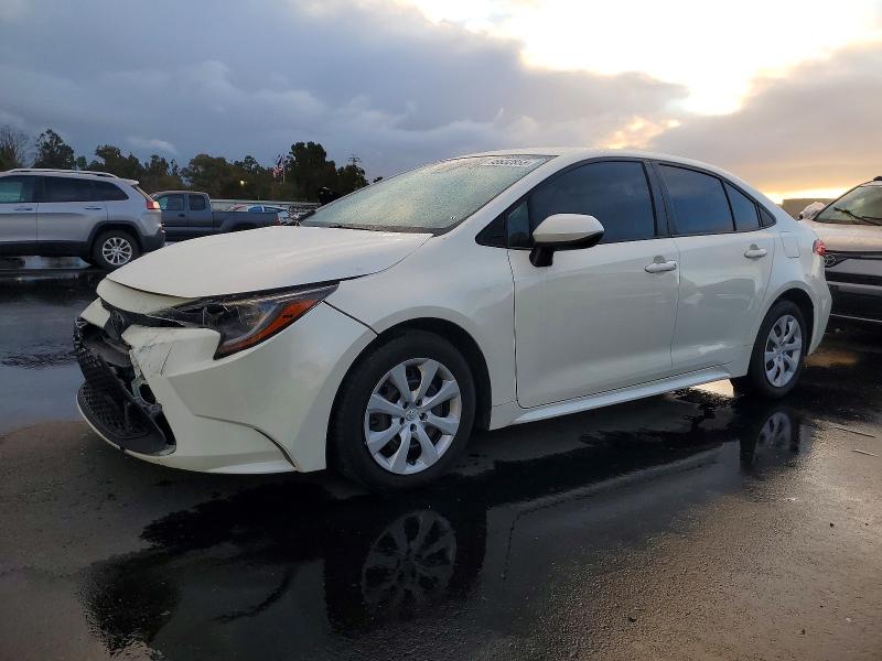 TOYOTA COROLLA LE 2021 with VIN JTDEPMAE0MJ134588 - Photo from auction