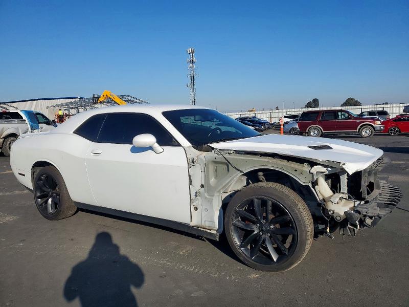 Photo 4 from auction – 2018 DODGE CHALLENGER with VIN 2C3CDZAG8JH122043