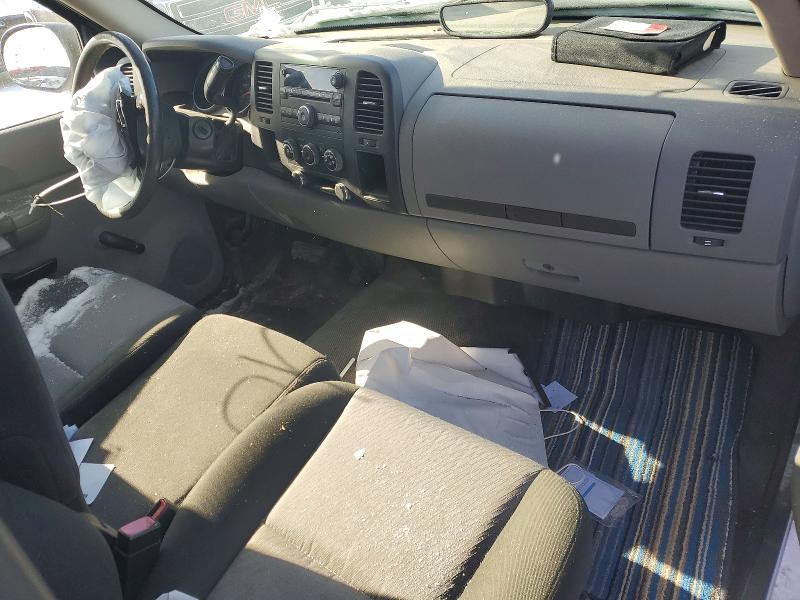 Photo 8 from auction – 2009 CHEVROLET SILVERADO with VIN 1GCEC14X09Z201366