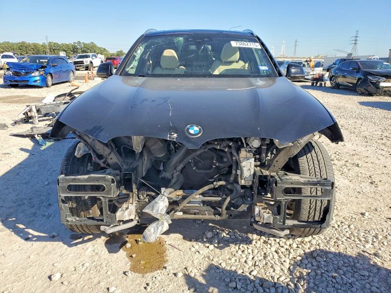 Photo 5 from auction – 2019 BMW X3 with VIN 5UXTR7C57KLF37373