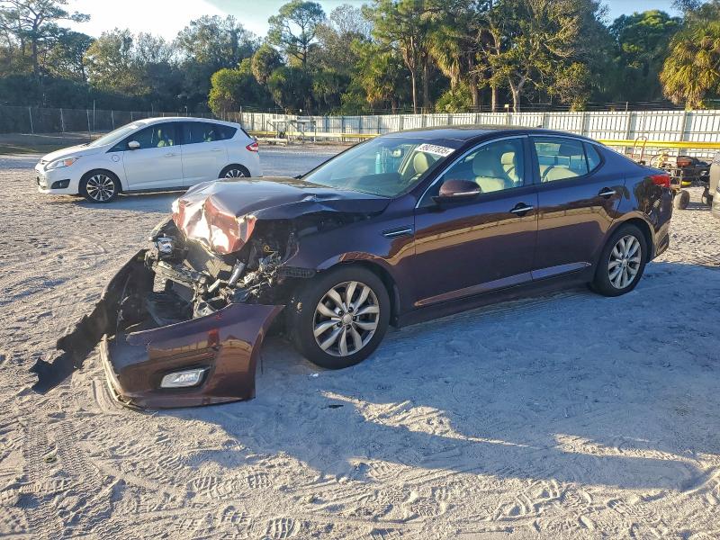 KIA OPTIMA EX 2015 con VIN 5XXGN4A77FG485733 - Foto de la subasta