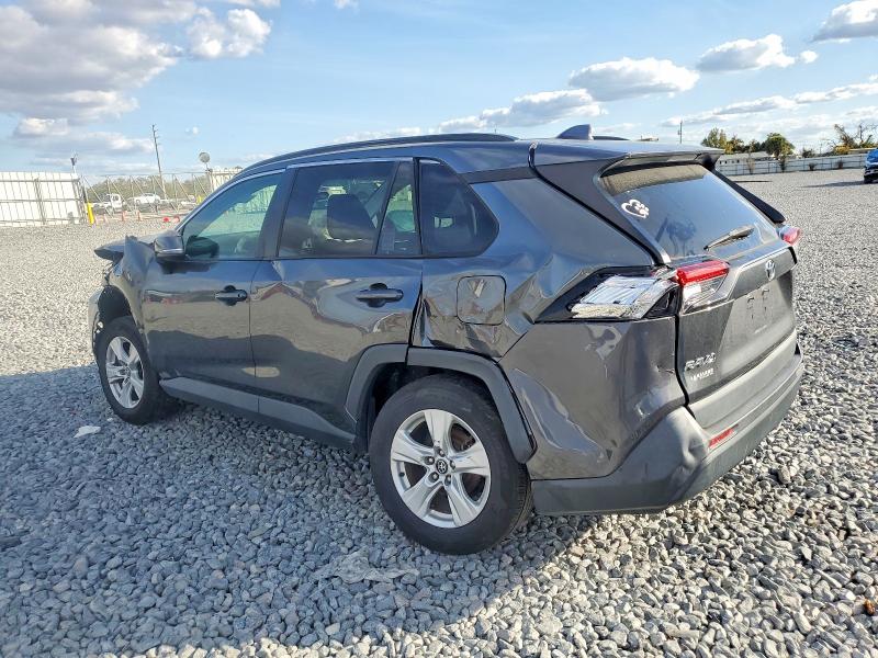 Photo 2 from auction – 2021 TOYOTA RAV4 with VIN 2T3W1RFV9MC098737