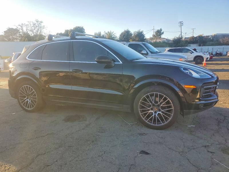 Photo 4 from auction – 2020 PORSCHE CAYENNE with VIN WP1AA2AY2LDA10042