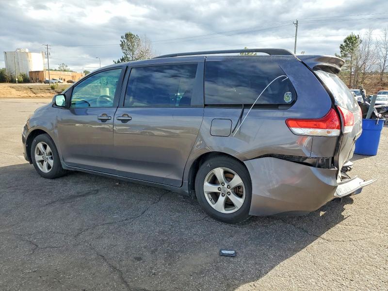 Photo 2 from auction – 2012 TOYOTA SIENNA with VIN 5TDKK3DC1CS186335