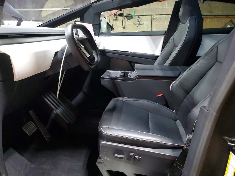 Photo 7 from auction – 2024 TESLA CYBERTRUCK with VIN 7G2CEHEDXRA003232