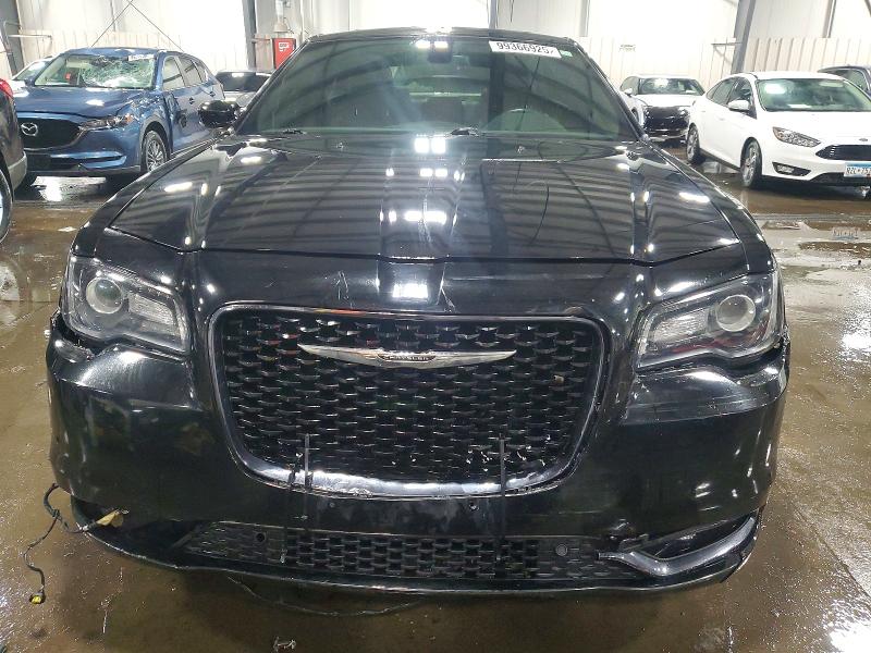 Photo 5 from auction – 2016 CHRYSLER 300 S with VIN 2C3CCAGG8GH208943