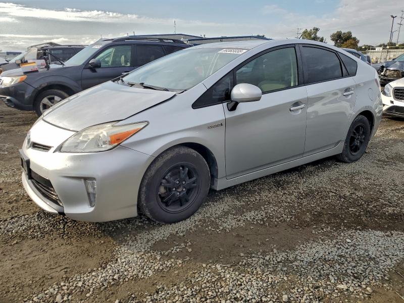 TOYOTA PRIUS 2015 with VIN JTDKN3DU5F0428583 - Photo from auction