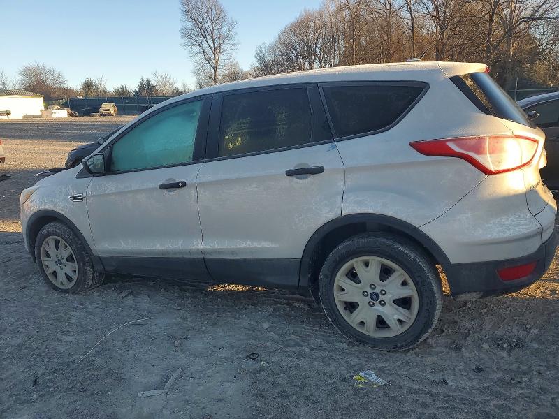 Photo 2 from auction – 2016 FORD ESCAPE S with VIN 1FMCU0F75GUC83810
