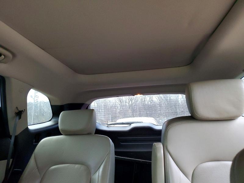 Photo 10 from auction – 2017 HYUNDAI SANTA FE with VIN KM8SR4HF8HU257079