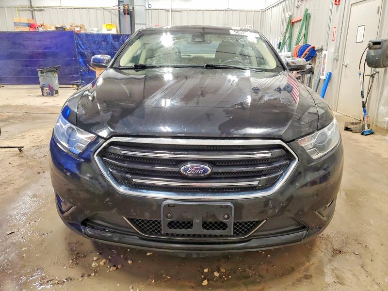 Photo 5 from auction – 2019 FORD TAURUS LIM with VIN 1FAHP2F86KG114608