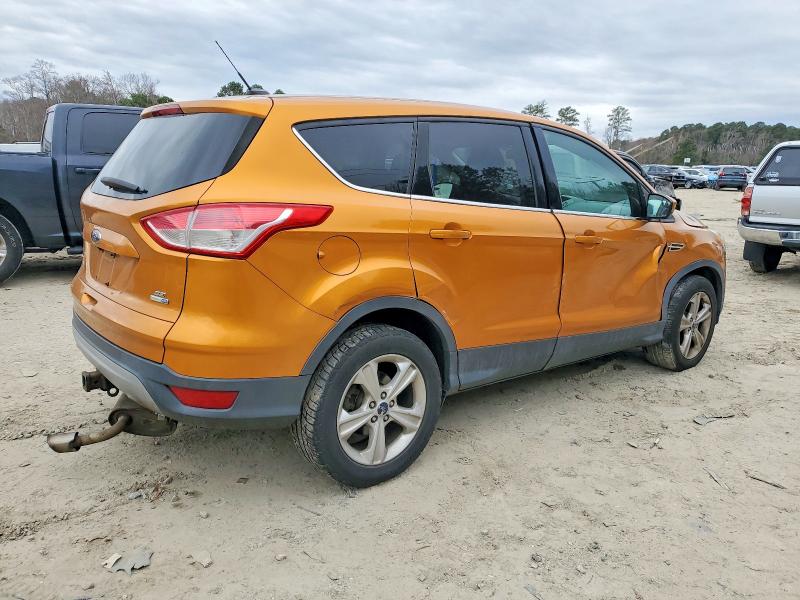 Photo 3 from auction – 2016 FORD ESCAPE SE with VIN 1FMCU9G98GUB87206