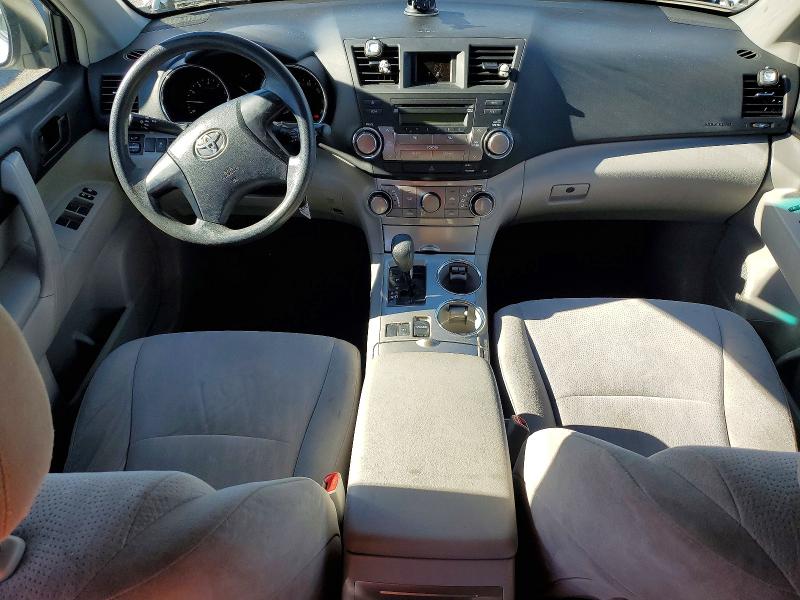 Photo 8 from auction – 2012 TOYOTA HIGHLANDER with VIN 5TDZA3EHXCS024960