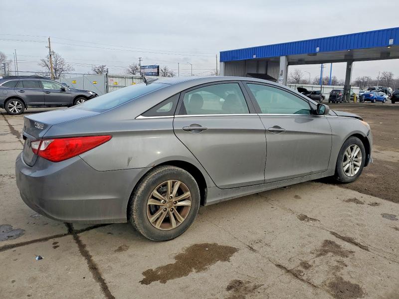 Photo 3 from auction – 2013 HYUNDAI SONATA with VIN 5NPEB4AC2DH787610