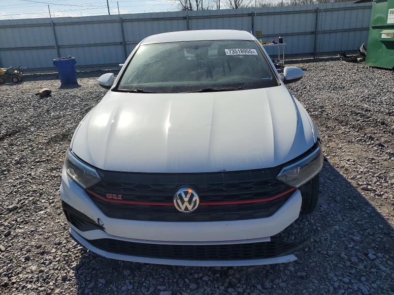 Photo 5 from auction – 2019 VOLKSWAGEN JETTA with VIN 3VW5T7BU7KM212459
