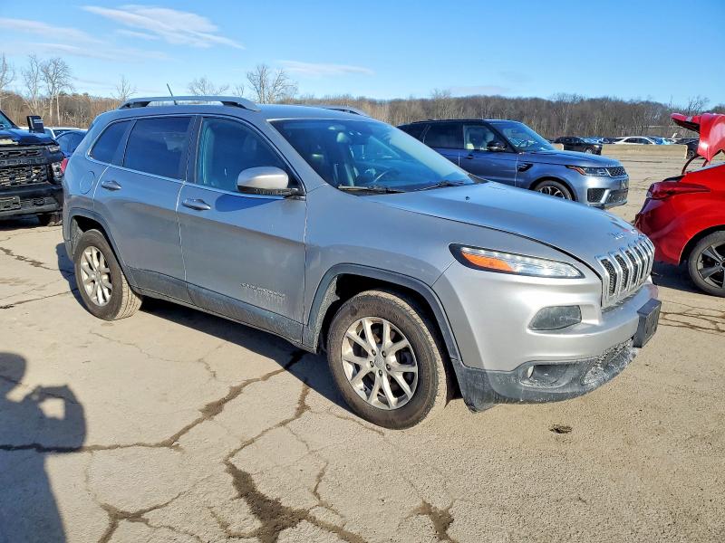 Photo 4 from auction – 2015 JEEP CHEROKEE with VIN 1C4PJMCS7FW610533