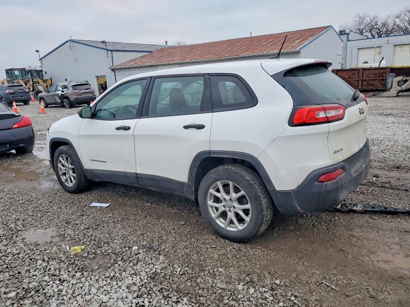 Photo 2 from auction – 2015 JEEP CHEROKEE S with VIN 1C4PJMAB5FW647177