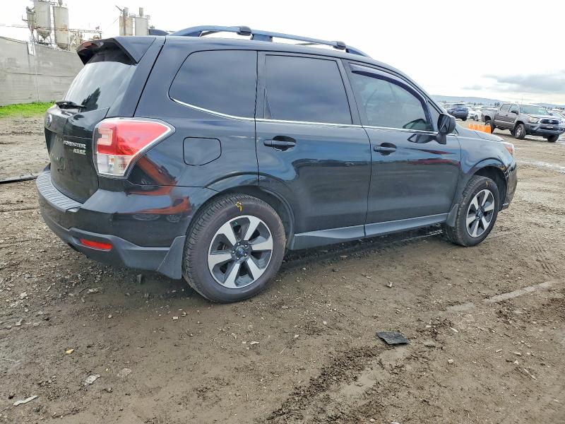 Photo 3 from auction – 2017 SUBARU FORESTER with VIN JF2SJAJC8HH432791