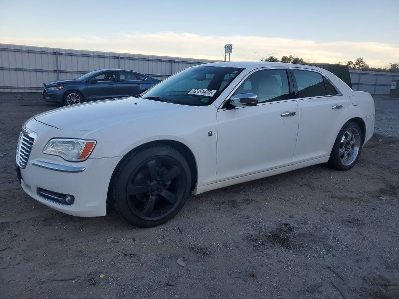 CHRYSLER 300 2013 مع رقم تعريف المركبة 2C3CCAAGXDH697852 - صورة من المزاد