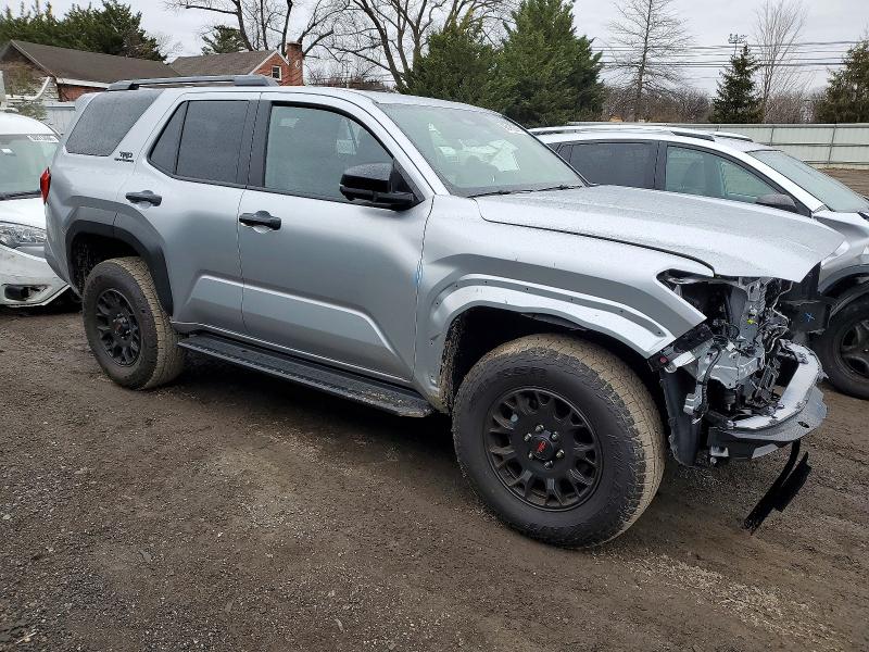 Photo 4 from auction – 2025 TOYOTA 4RUNNER with VIN JTEVA5BR7S5056305