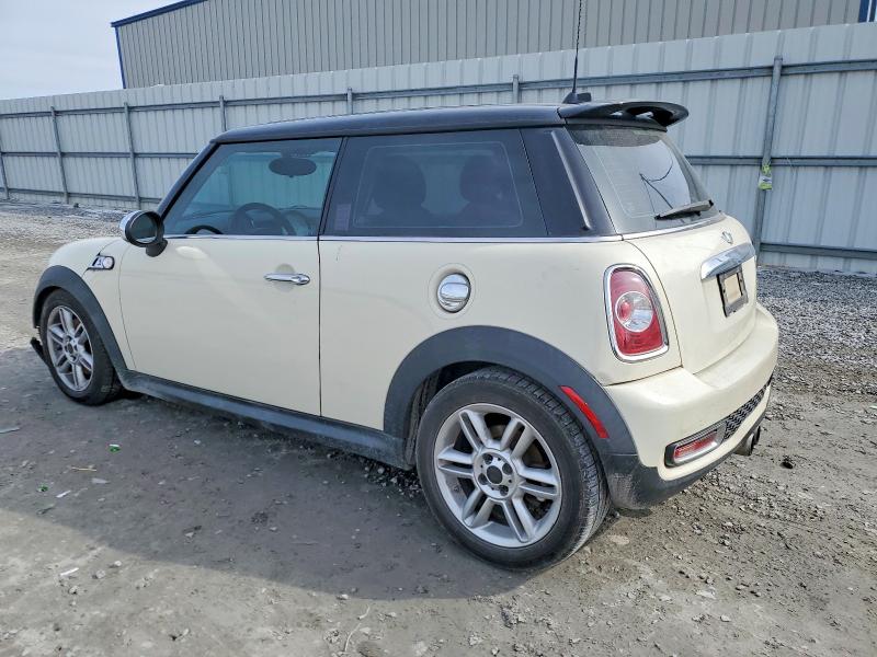 Photo 2 from auction – 2011 MINI COOPER with VIN WMWSV3C5XBTY10981
