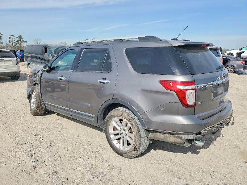 Photo 2 from auction – 2012 FORD EXPLORER X with VIN 1FMHK7D84CGA65334
