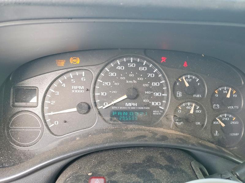Photo 9 from auction – 2002 CHEVROLET SILVERADO with VIN 2GCEC19V921136197