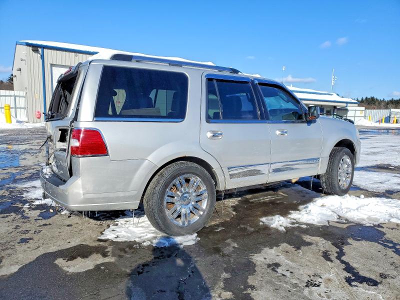 Photo 3 from auction – 2007 LINCOLN NAVIGATOR with VIN 5LMFU28547LJ19553