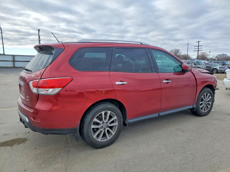 Photo 3 from auction – 2016 NISSAN PATHFINDER with VIN 5N1AR2MM2GC642565