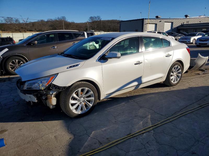 BUICK LACROSSE 2016 with VIN 1G4GB5G38GF201685 - Photo from auction