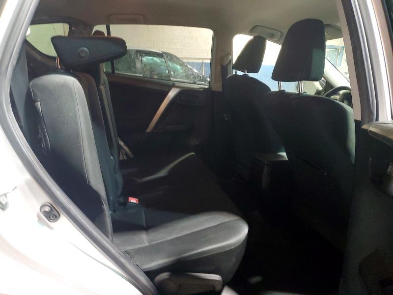 Photo 11 from auction – 2014 TOYOTA RAV4 LE with VIN JTMBFREV3ED052657