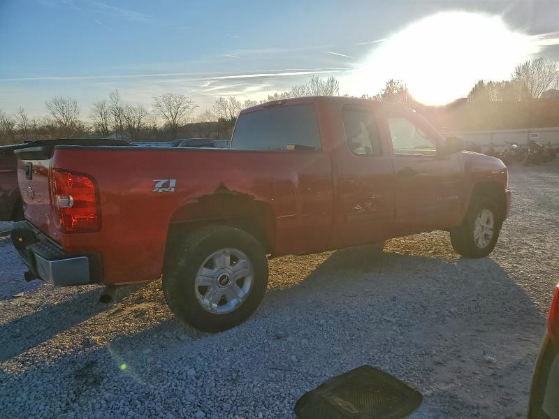 Photo 3 from auction – 2010 CHEVROLET SILVERADO with VIN 1GCSKSE30AZ130617