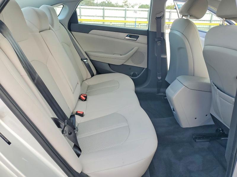Photo 10 from auction – 2019 HYUNDAI SONATA with VIN 5NPE24AF2KH803151
