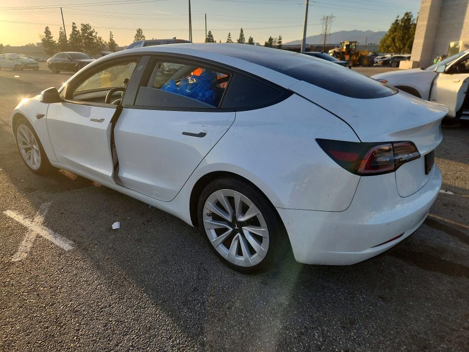 Photo 2 from auction – 2021 TESLA MODEL 3 with VIN 5YJ3E1EA9MF982690