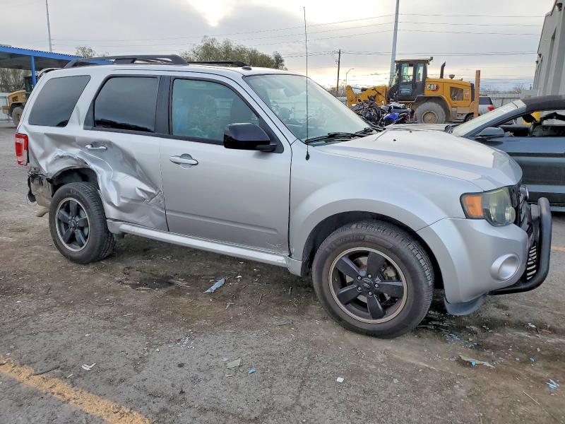 Photo 4 from auction – 2010 FORD ESCAPE XLT with VIN 1FMCU9DG9AKA80316