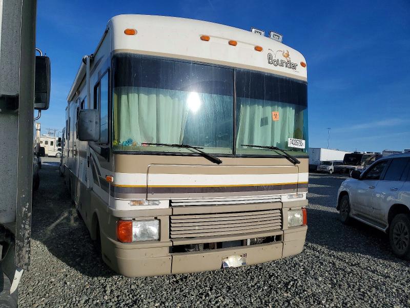 Photo 1 from auction – 1998 CHEVROLET P30 with VIN 1GBLP37J8W3317206