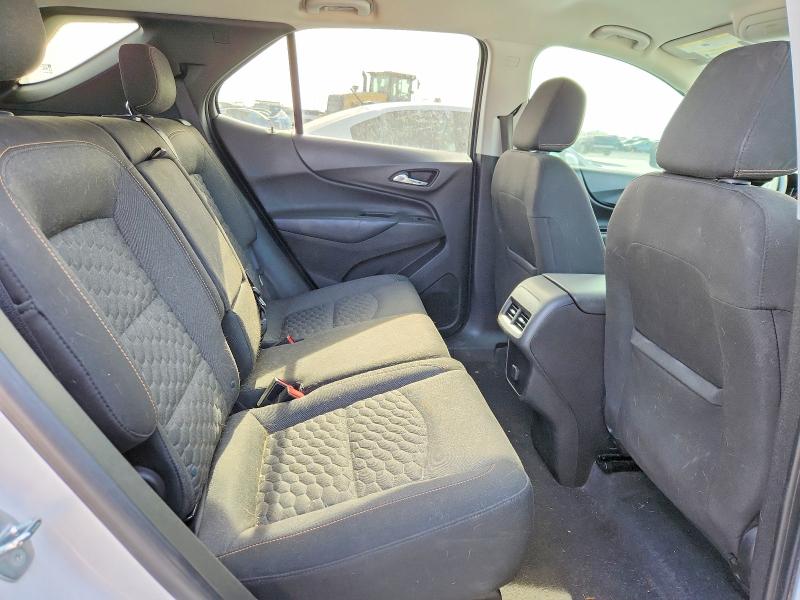 Photo 11 from auction – 2018 CHEVROLET EQUINOX LT with VIN 2GNAXJEV0J6138499