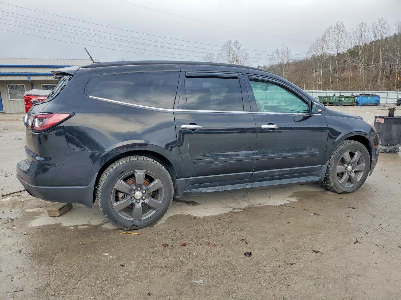 Photo 3 from auction – 2017 CHEVROLET TRAVERSE L with VIN 1GNKVHKD8HJ244243