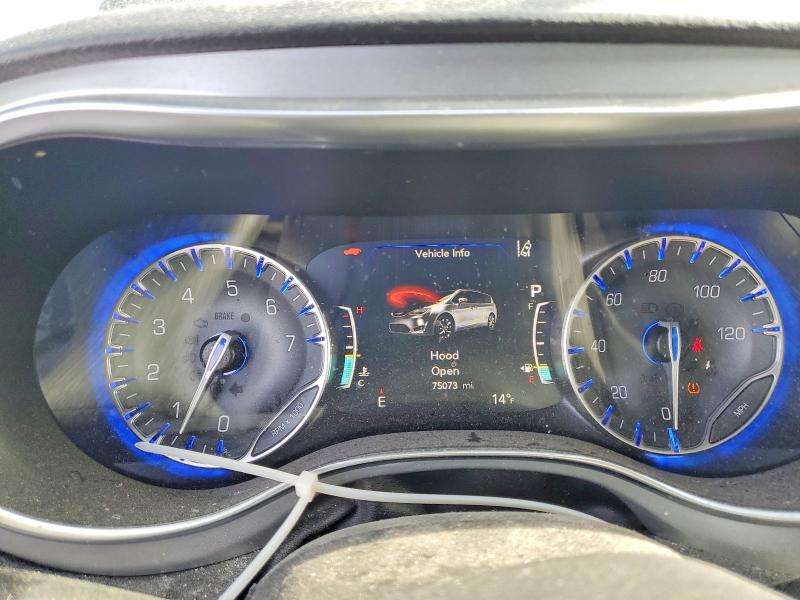 Photo 9 from auction – 2018 CHRYSLER PACIFICA L with VIN 2C4RC1GG6JR330577