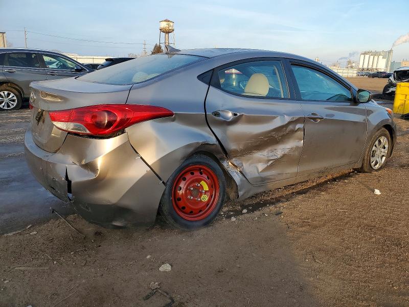 Photo 3 from auction – 2011 HYUNDAI ELANTRA GL with VIN 5NPDH4AEXBH016921