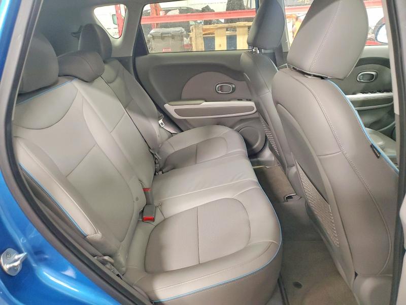 Photo 11 from auction – 2015 KIA SOUL EV with VIN KNDJX3AE6F7002816