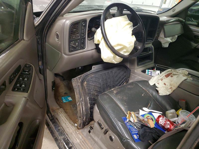 Photo 8 from auction – 2005 CHEVROLET SILVERADO with VIN 1GCGK13U45F821748