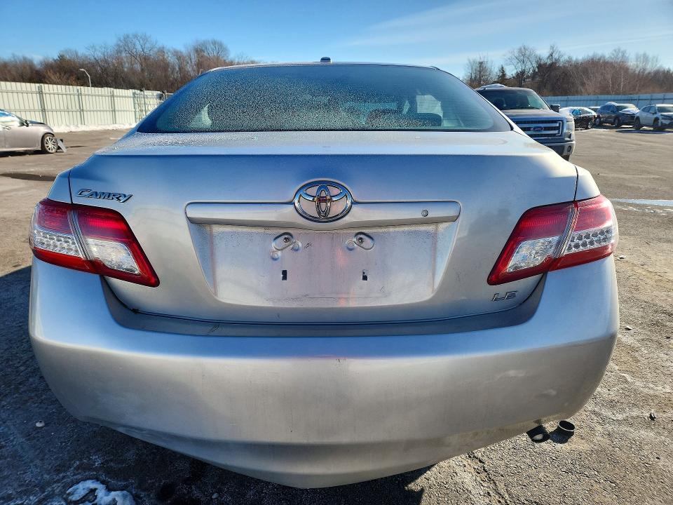 Photo 6 from auction – 2011 TOYOTA CAMRY BASE with VIN 4T4BF3EKXBR093920