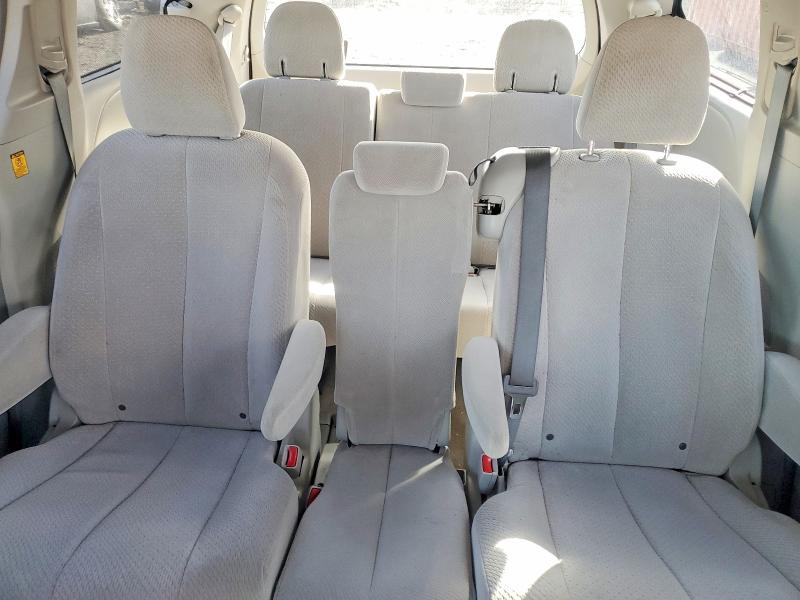 Photo 10 from auction – 2013 TOYOTA SIENNA LE with VIN 5TDKK3DC6DS369361