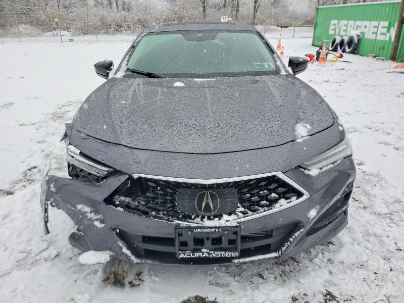 Снимка 5 от търг – 2023 ACURA TLX с VIN 19UUB5F30PA004582