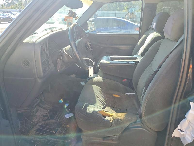 Photo 7 from auction – 2003 CHEVROLET SILVERADO with VIN 2GCEC19VX31403851