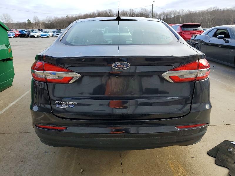Photo 6 from auction – 2019 FORD FUSION S with VIN 3FA6P0G70KR130281