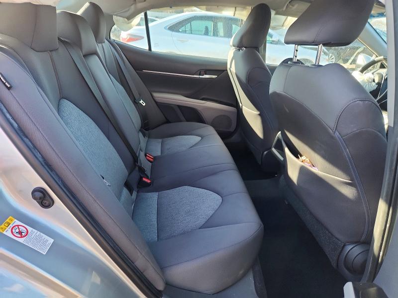 Photo 10 from auction – 2018 TOYOTA CAMRY with VIN 4T1B11HK2JU635700