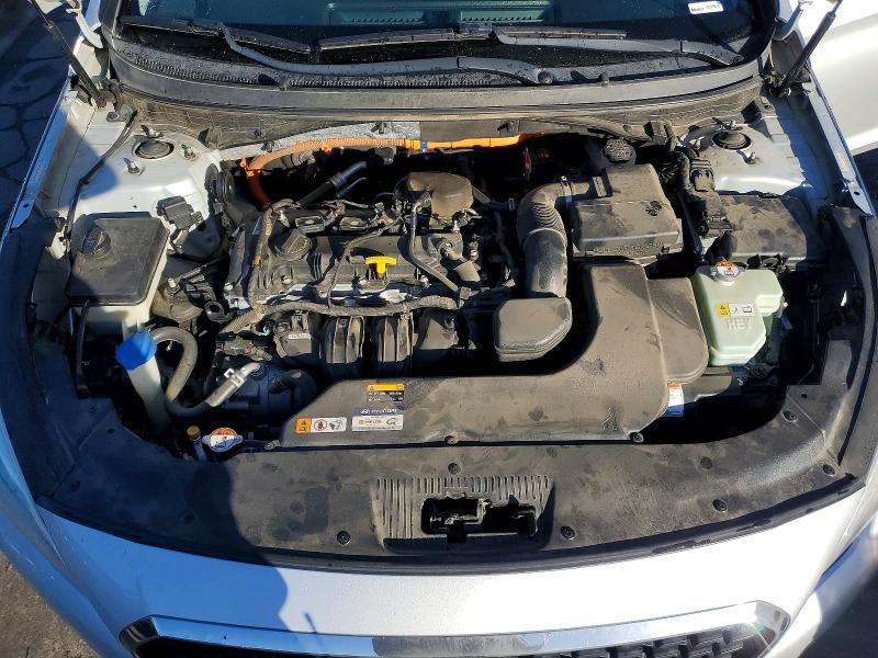 Photo 11 from auction – 2016 HYUNDAI SONATA HYB with VIN KMHE24L10GA012869