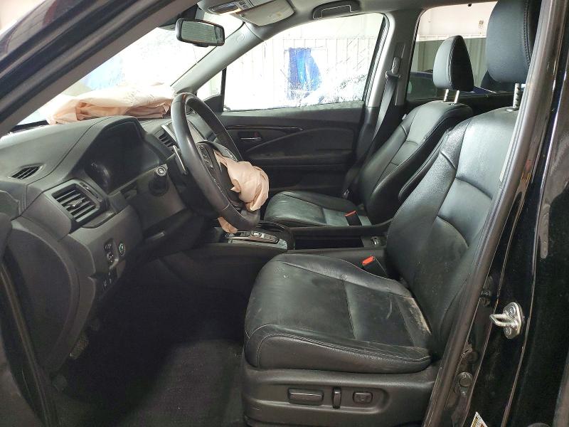 Photo 7 from auction – 2017 HONDA PILOT TOUR with VIN 5FNYF6H91HB076234
