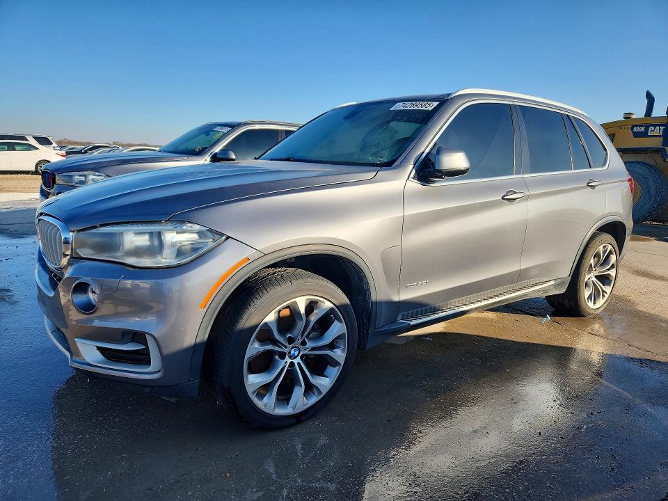 BMW X5 XDRIVE5 2015 with VIN 5UXKR6C59F0J75458 - Photo from auction